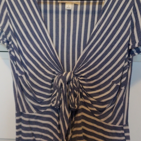 Tie crop top - Picture 3 of 3